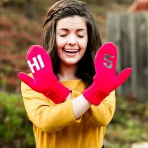 Hi 5 Mittens